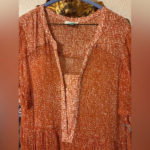 Pre-Loved Anthropologie Dress. Missing slip underneath - Picture 7 of 11